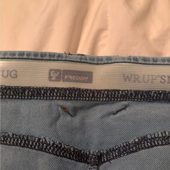 Freddy Brand Straight Leg Classic Blue Women's Jeans - Picture 4 of 7